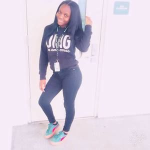 Meet your Posher, Ariane